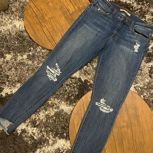 Joe’s Destroyed Denim Sz 28